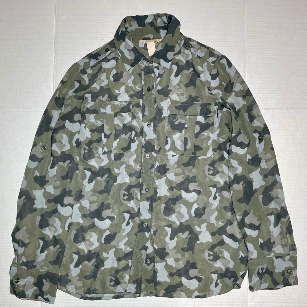 Banana Republic Shirt Womens S Green Camo Button Chiffon Roll Tab Sleeve Top